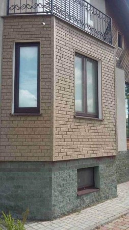 stoun-haus-kirpich-foto-16